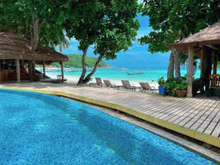 Dong Talay Lipe Beach Resort - Ko Lipe - 9