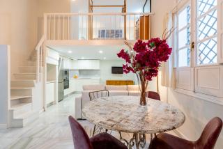 Luxury Loft by the Museum - 6