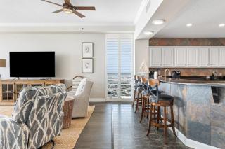 Palacio Penthouse 1903 - 4