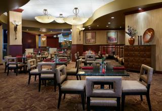 Embassy Suites by Hilton Hampton Convention Center - Hampton - 2