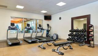Embassy Suites by Hilton Hampton Convention Center - Hampton - 4