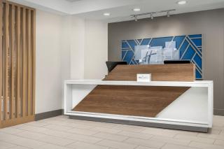 Holiday Inn Express Hotel & Suites Greensboro - Airport Area by IHG - Greensboro - 6
