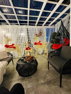 Aici te simți ca acasa 2 - 2