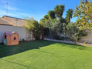 Le Ces-Spacieuse maison - Wifi Jardin - Parking gratuit - 15min des plages - Béziers - 8