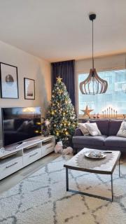 Arctic Circle Home - 0