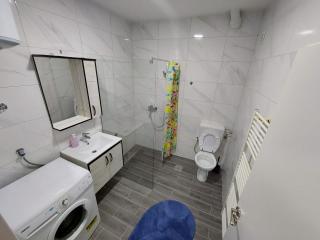 Lilly Apartment Tuzla - Tuzla - 6
