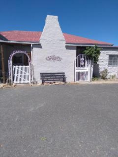 Sutherland Guest House - 9