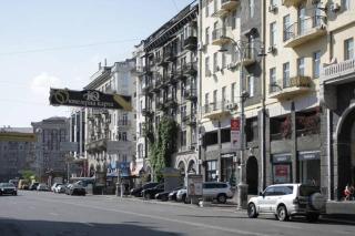 911 Apartments Antonovichа - Kiev - 9
