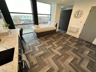 Graduation Studios - Beeston - 7