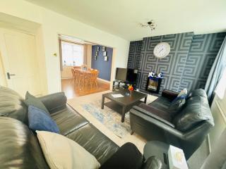 Chic 5 Bedroom House with Private Parking & Garden - Bristol - 9