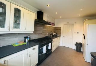 Chic 5 Bedroom House with Private Parking & Garden - Bristol - 4