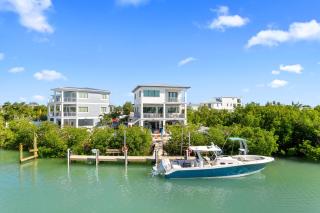 Luxury Seaside Escape ~ Heated Pool w Jacuzzi ~ Elevator ~ Dock ~ Scenic Views - Marathon - 8