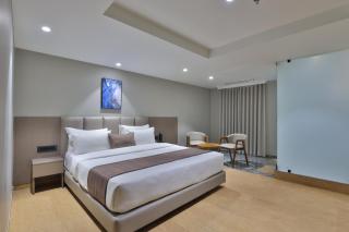 Hotel Shivashish - Ahmedabad - 8