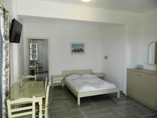 Christiana Hotel - Ambelas - 5