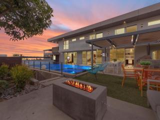 Luxury Coastal Home - Pool, Spa, AC, & Ocean Views - Solana Beach - 0