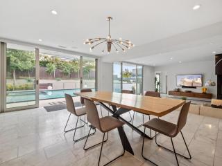 Luxury Coastal Home - Pool, Spa, AC, & Ocean Views - Solana Beach - 8