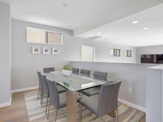 Haines Luxury Dream Home - Bay Views, Rooftop, Fire Pit & AC - San Diego - 5