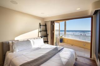 Verona Oceanfront Luxury Villa w Spa, Multiple Private Patios, Grill, AC & Garage - 8