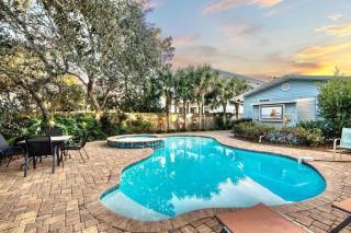 Zula Life Beach House, Sleeps 16, Private Heated Pool and Spa, 4min Walk To The Beach, Pets Welcome, Fenced Yard - Destin - 0