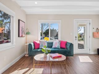 Classic Beach Bungalow - Parking, Private Patio & Pet Friendly! - San Diego - 5