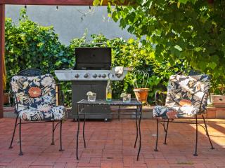 Bay Park Garden Paradise - central Location, AC, Washer Dryer & Private yard! - San Diego - 9