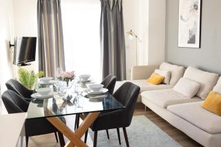 Modern, comfy 2 bedroom apartment in Hatfield, town centre, perfect for contractors, free parking - Hatfield - 8