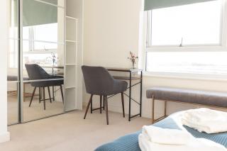 Modern, comfy 2 bedroom apartment in Hatfield, town centre, perfect for contractors, free parking - Hatfield - 5