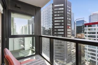 QV Stays Comfy Downtown Apartment - 9