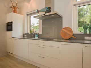 Beachside holiday home in Kamperland with garden - Kamperland - 9