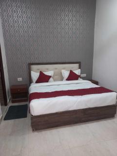 Hotel O WHITE HOUSE - 4