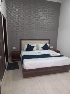 Hotel O WHITE HOUSE - 2