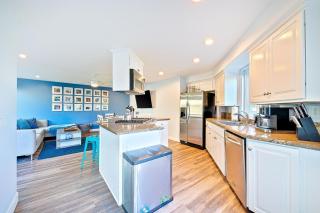 Stunning South Mission Home with Private Rooftop & Ocean Views! - San Diego - 2