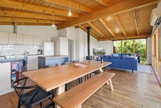 Mansfield Hideaway - Sleeps 10 - Mansfield - 8
