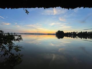 Aji fruit farm cottage peaceful lakeside farm stay with sunrise views 03 - 3