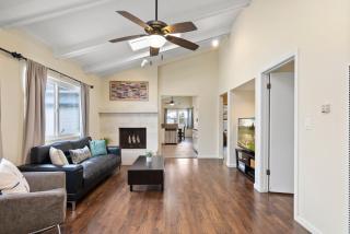 Pacific Paradise - Large Patio, Hot Tub, Short Walk to Beach, & Parking - San Diego - 8