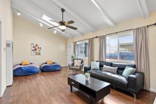 Pacific Paradise - Large Patio, Hot Tub, Short Walk to Beach, & Parking - San Diego - 5
