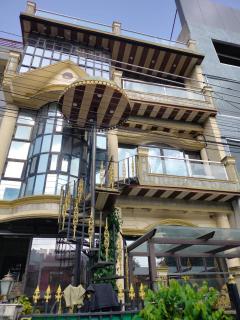 Divine Hotel & Banquet Hall - 0