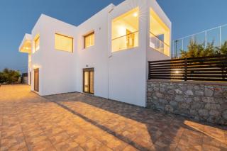 Villa Cleopatra with Private Pool,tennis and soccer field - Koskinou - 1