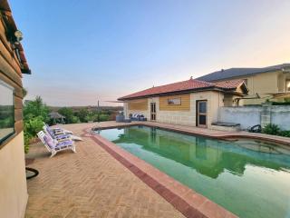 River Front Luxury Home in Maylands - 0