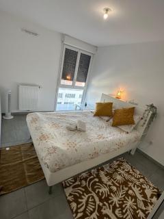 Apparemment lumineux (3 lits, 2 chambres, 1 salon) 2ème Arrondissement - Marsiglia - 1