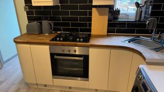 One Bedroom Apartment in Walsall Sleeps 4 FREE WIFI By Villazu - Bloxwich - 6