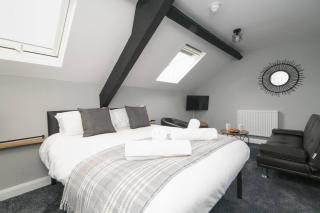 Modern en-suite room in country PubRestaurant 1 with communal kitchen - Pass the Keys - 2
