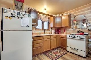 Lakefront Rhinelander Cabin with Dock and Fire Pit! - 4