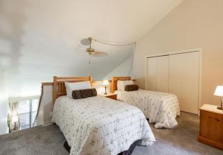 17 Vail Road condo - 2