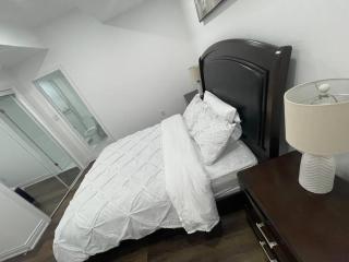 luxury & Spacious 2 bedrooms basement serviced apartment - 0