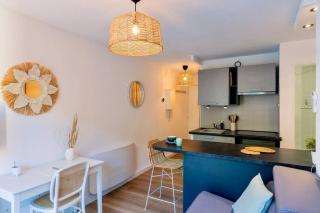 Appartement rénové, calme et proche des plages. - Sète - 8