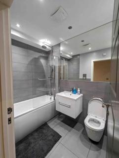 Elegant Central Brentwood Flat - Brentwood - 5