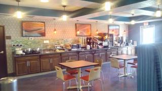 Best Western Plus Gallup Inn & Suites - Gallup - 2