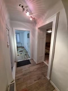 R Castle - 2 room apartment - Brasov - 3