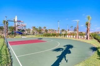 Makin Memories Gated Resort Style Community Storey Lake - 5